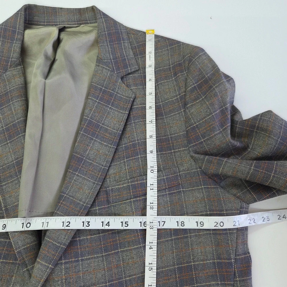 Iszard's Plaid Blazer Mens 44R Grey Blue‎ Orange Vintage Two Button Sport Coat